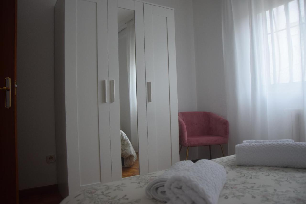 Casa En Chapela, Con Vistas A La Ria De Vigoヴィラ エクステリア 写真