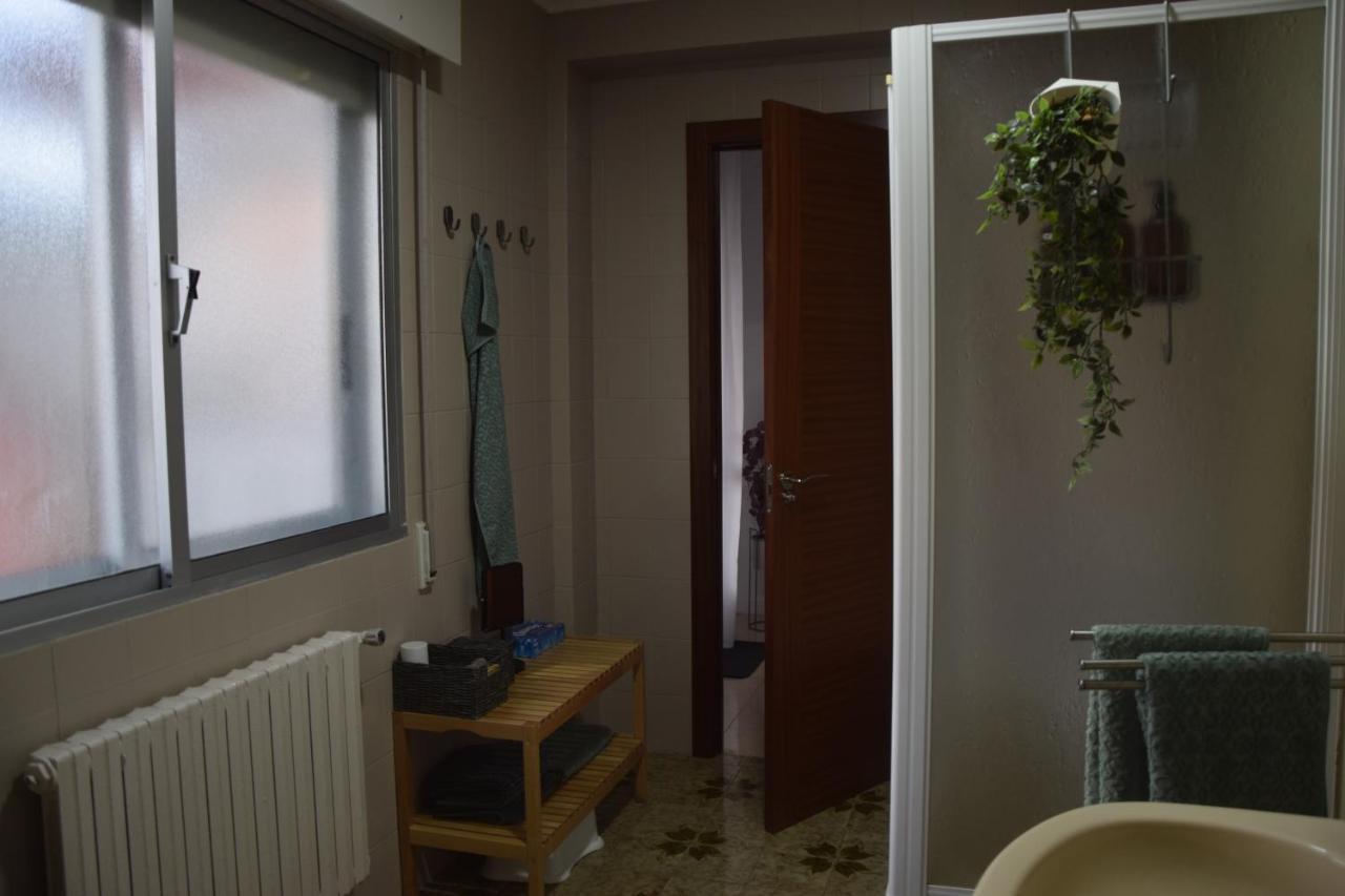 Casa En Chapela, Con Vistas A La Ria De Vigoヴィラ エクステリア 写真