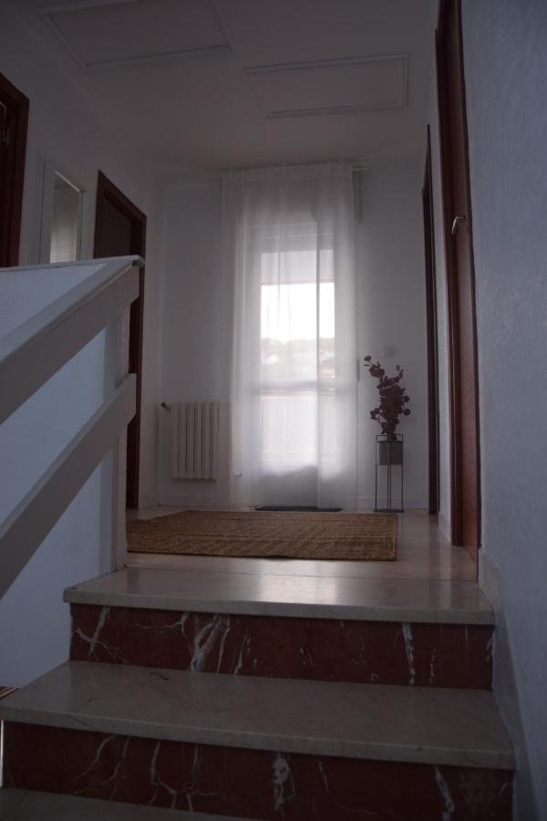 Casa En Chapela, Con Vistas A La Ria De Vigoヴィラ エクステリア 写真