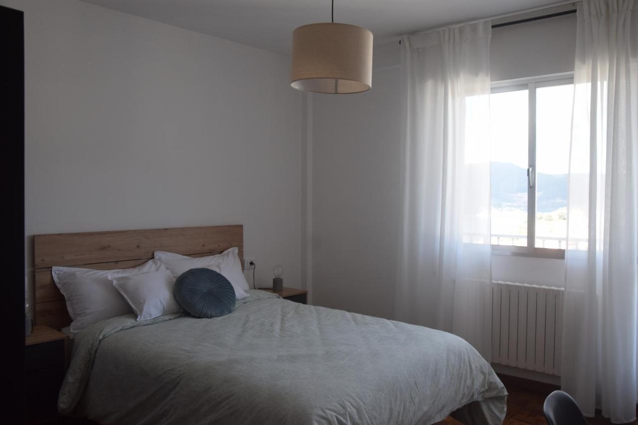 Casa En Chapela, Con Vistas A La Ria De Vigoヴィラ エクステリア 写真