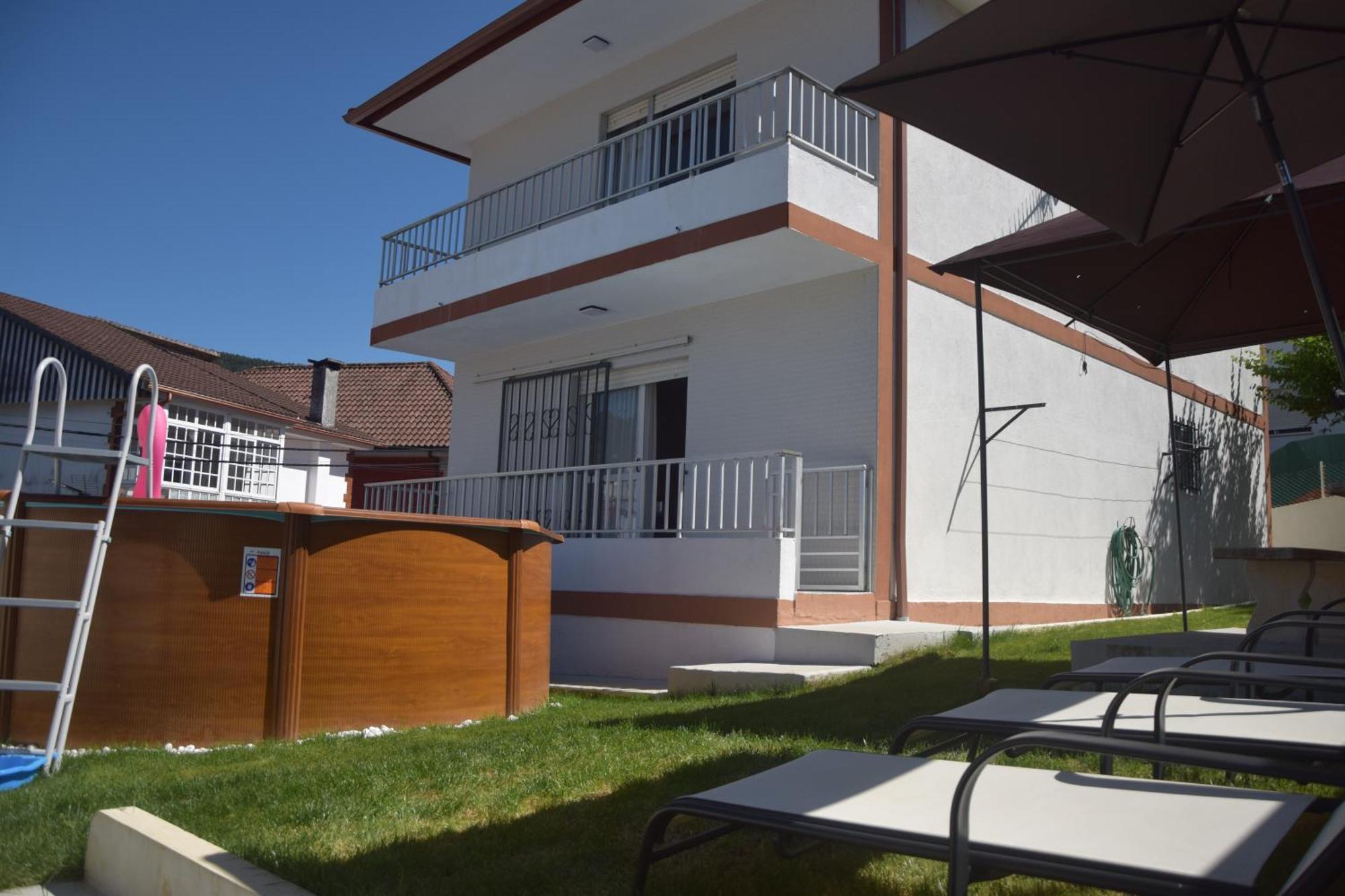 Casa En Chapela, Con Vistas A La Ria De Vigoヴィラ エクステリア 写真